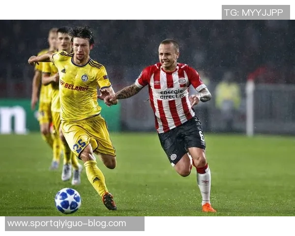 埃因霍温主帅严守纪律德斯特因迟到无缘欧冠首发阵容